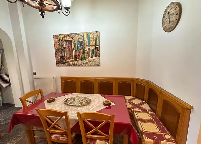 Holiday home Aspro House Folegandros Town