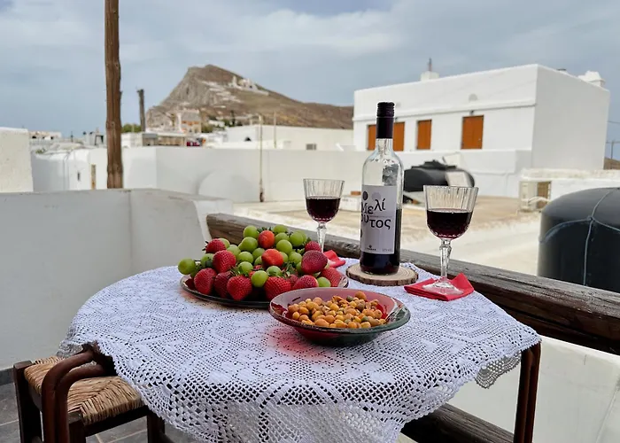 Aspro House Folegandros Town