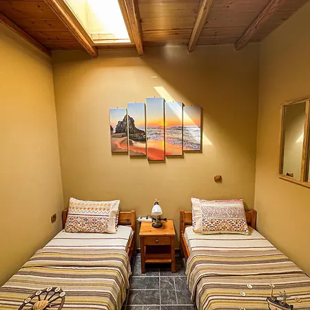 Aspro House Holiday home Folegandros Town
